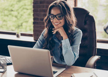 How to Get a Remote Job in the Hybrid Workplace